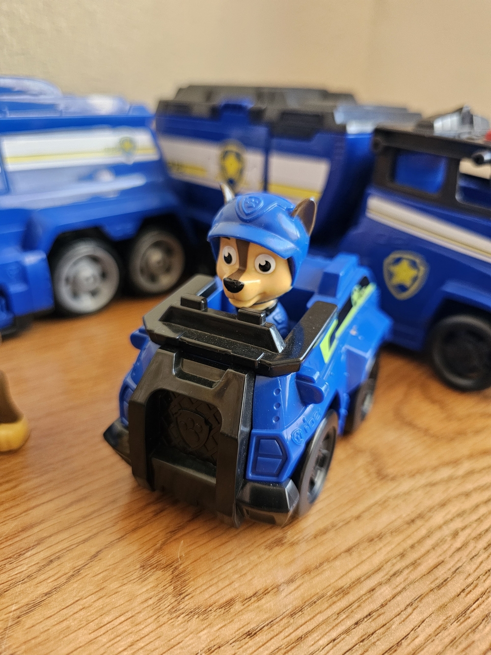 Paw Patrol Chase Lot Figure & Vehicles Police Rescue Blue Pup 4 Piece - Picture 4 of 13